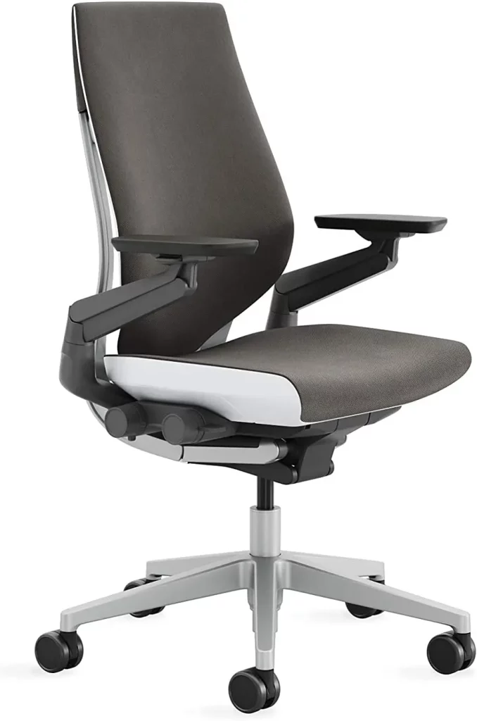 Best Office Chairs for Wide hips